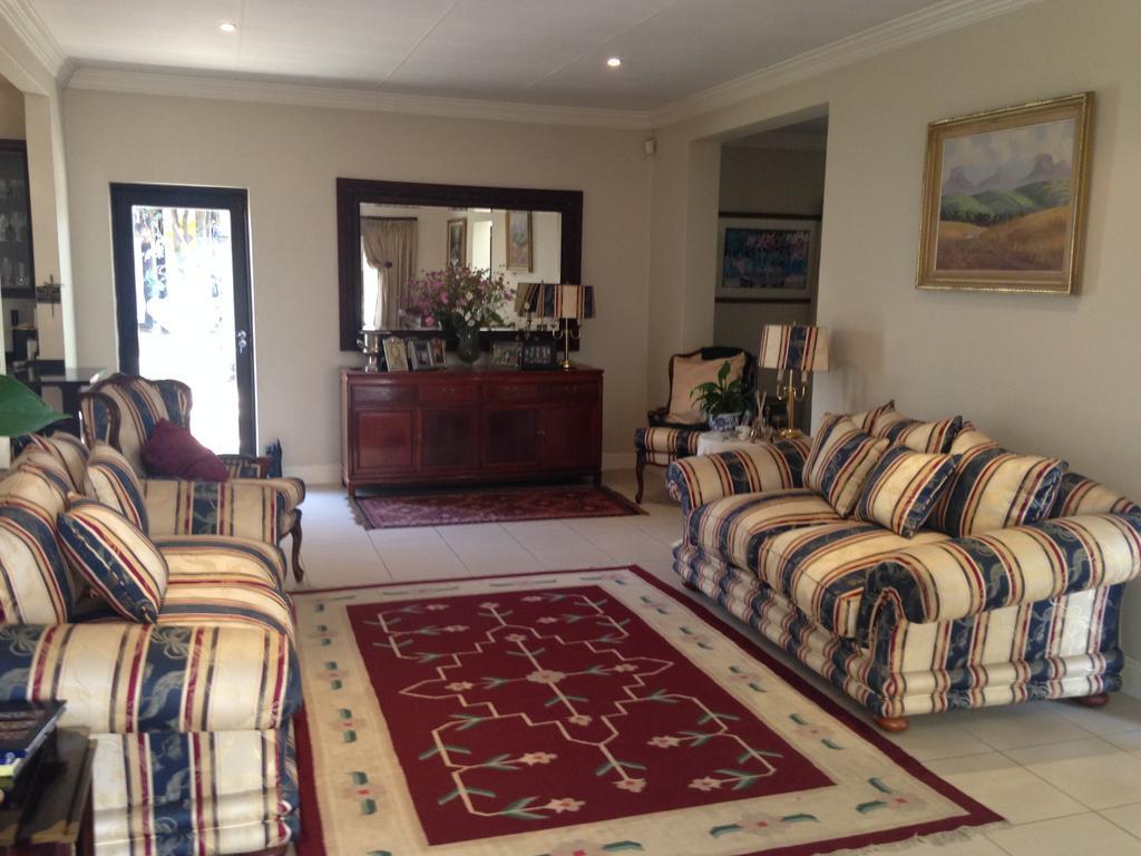 A Hundred Thousand Welcomes B&B Sandton Dış mekan fotoğraf